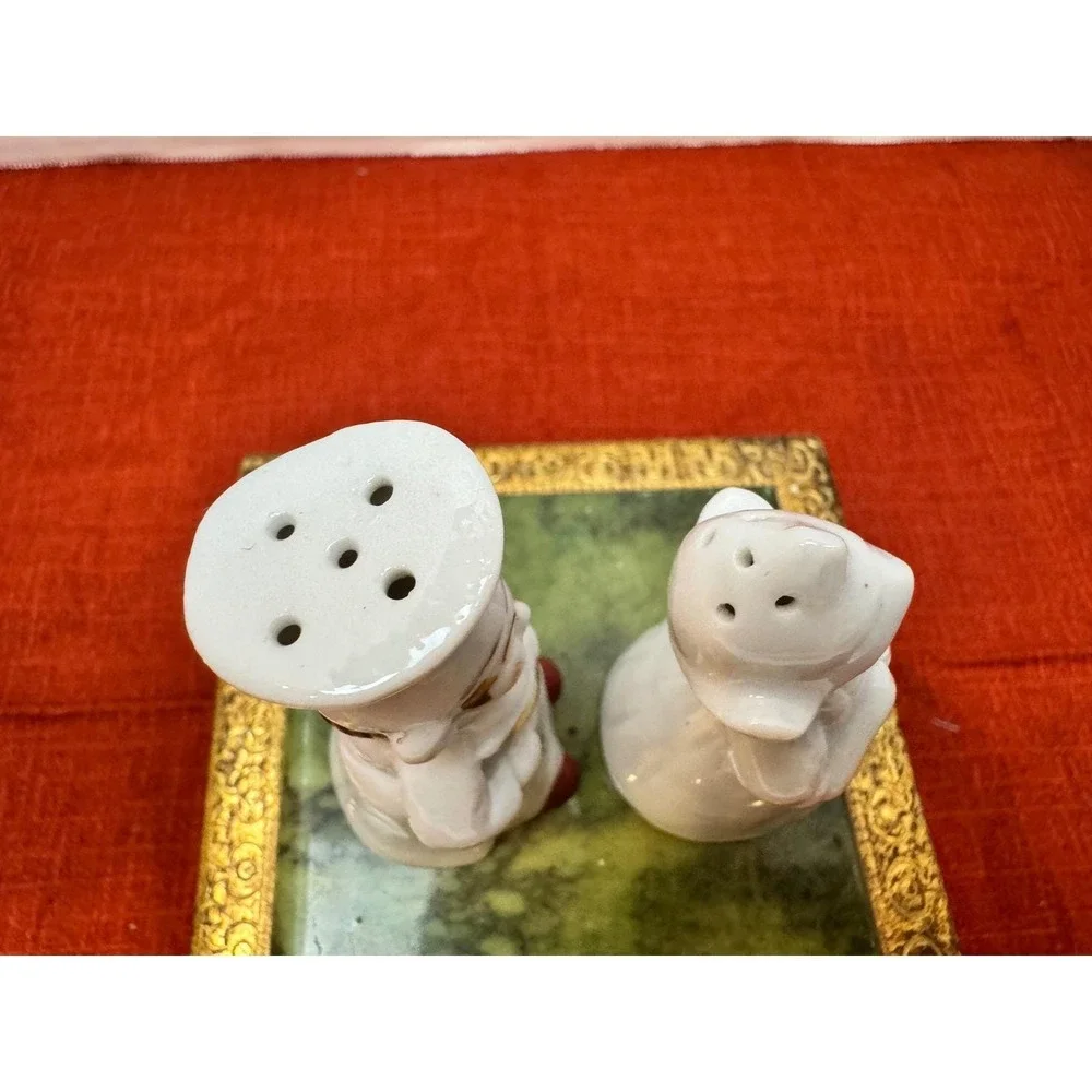 Vintage Dutch Boy and Girl Salt and Pepper‎ Shakers Porcelain Japan Hand Painted